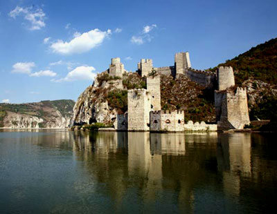 Golubacka tvrdava (the Golubac fortress)