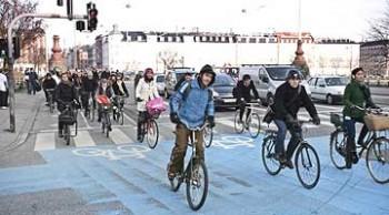 Copenhagen cyclists off to work in the morning